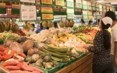 TP Hồ Chí Minh tiếp tục giảm giá thực phẩm thiết yếu sau Tết