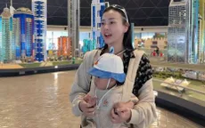 Phương Oanh đưa gia đình du xuân Dubai, Mai Ngọc khoe bụng bầu tăng 20 cm