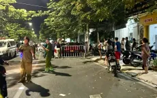 Phát hiện người đàn ông tử vong trong xe ô tô đậu ven đường
