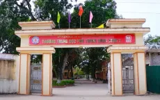 Thanh Hoá: Một nam sinh bị đâm trọng thương trước cổng trường
