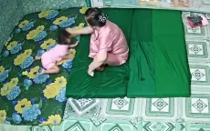 Long An: Tạm giữ hình sự bảo mẫu có hành vi bạo hành trẻ em