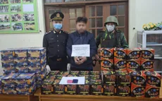 Bắt đối tượng vận chuyển trái phép ma túy và pháo hoa qua biên giới