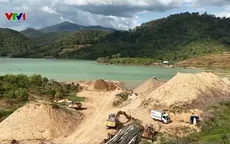 Núp bóng nạo vét sông, hồ để khai thác khoáng sản