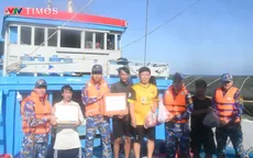 Hải quân hỗ trợ nhu yếu phẩm cho ngư dân trên vùng biển Trường Sa