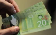 Mỹ áp thuế 25%, Canada lập tức "phản đòn"