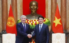 Chủ tịch nước Lương Cường tiếp Thủ tướng Kyrgyzstan