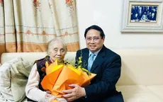 Thủ tướng thăm, chúc mừng nguyên Phó Chủ tịch nước Nguyễn Thị Bình