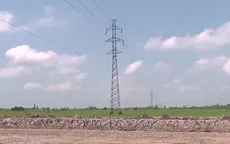 Cột điện cao thế làm chậm tiến độ làm đường cao tốc