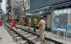 Hà Nội: Ra quân xử lý vi phạm giao thông khu vực "phố đường tàu"