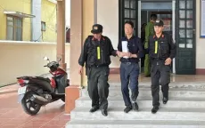 Bắc Kạn: Bắt tạm giam phó giám đốc công ty đổ chất thải trái phép gây ô nhiễm môi trường