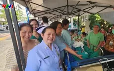 Sản phụ sinh con trong rung chấn động đất dữ dội
