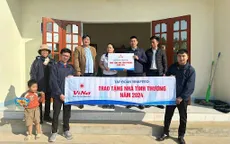 Tập đoàn Vinafeed trao 59 nhà tình thương trong năm 2024