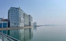 Thành phố nhỏ xinh bên hồ nhân tạo