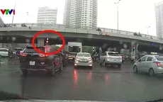 Mất an toàn do tín hiệu đèn giao thông sai lệch giữa số đếm và thời gian chuyển đèn