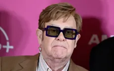 Elton John không thể nhìn thấy gì từ năm ngoái