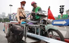Tạm giữ hàng loạt xe ba bánh tự chế hoạt động chui ở ngoại thành Hà Nội
