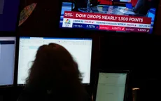 Hợp đồng tương lai Dow Jones giảm hơn 1.000 điểm