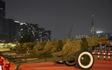 Lắp đặt trận địa pháo cho Lễ kỷ niệm 50 năm Giải phóng miền Nam, thống nhất đất nước