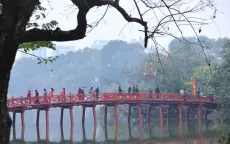 Cả nước ít mưa, Bắc Bộ trưa chiều hửng nắng, Nam Bộ nắng nóng