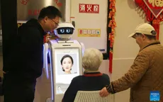 Robot nhận việc chăm sóc người cao tuổi tại Trung Quốc