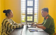 Triệt phá đường dây mại dâm trên mạng xã hội, lộ diện "má mì" điều gái vị thành niên