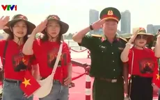 Tinh thần dân tộc thắp lên giữa lòng thành phố mang tên Bác