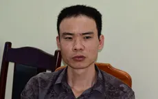 Gã đàn ông "phê" ma túy đá đến công an trình diện, lộ tàng trữ súng đạn tại nhà riêng