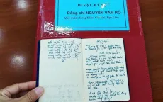Bàn giao di vật, kỷ vật cho thân nhân liệt sĩ