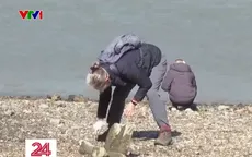 Bất kì ai cũng có thể trở thành thợ săn tìm cổ vật ở sông Thames