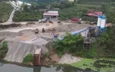 Nhiều trạm trộn bê tông hoạt động trái phép xả thải ra sông