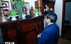 Thủ tướng Phạm Minh Chính dâng hương cố Thủ tướng Phan Văn Khải