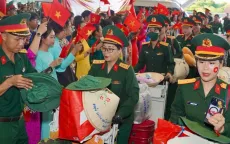 TP Hồ Chí Minh lưu luyến chia tay các lực lượng tham gia Lễ diễu binh 30/4