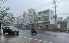 Thời tiết đêm 4/5: Cẩn trọng với mưa dông kèm thời tiết cực đoan