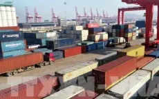 Doanh nghiệp chuyển hướng cất trữ hàng tại Canada để tránh thuế Mỹ
