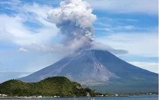 Núi lửa Kanlaon ở Philippines phun trào, tạo cột tro bụi cao 3 km