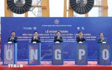 Chủ tịch nước bấm nút khánh thành Bến cảng container quốc tế số 3 và 4 tại Hải Phòng
