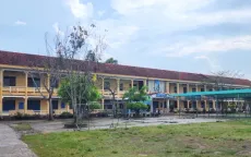 Bắt cựu giáo viên âm nhạc ở An Giang dâm ô học sinh lớp 5