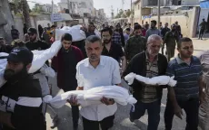 Viện trợ chưa được phân phát, Israel tiếp tục không kích Gaza khiến ít nhất 82 người thiệt mạng