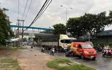 Tai nạn liên hoàn trước chợ đầu mối Thủ Đức, 2 người tử vong