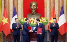 Việt Nam - Pháp trao đổi nhiều văn kiện hợp tác trên các lĩnh vực