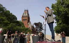 Đại học Harvard ủng hộ sinh viên quốc tế