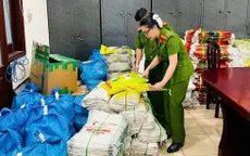 Hai chủ cửa hàng ở Hà Nội bán gạo ST25 giả bị khởi tố
