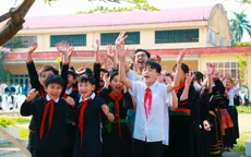 Chuyến xe tử tế: Những que kem tưới mát tâm hồn trẻ thơ