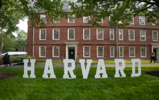 Hoãn tước quyền tuyển sinh viên quốc tế của Đại học Harvard