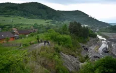 Lũ lụt nghiêm trọng đe dọa điểm du lịch nổi tiếng của Romania