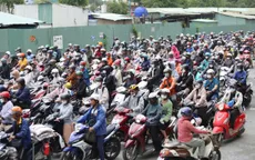 TP Hồ Chí Minh: Cấm xe máy vào đường dẫn cao tốc, nút giao An Phú kẹt cứng