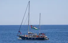 Israel chặn tàu cứu trợ tới Gaza