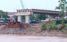 Đảm bảo an toàn khi qua cầu phao Phong Châu trong mùa mưa lũ