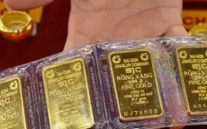 Giá vàng vượt mốc 120 triệu đồng/lượng