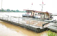 Phú Thọ: Công binh dùng phà quân sự thay thế cầu phao Phong Châu